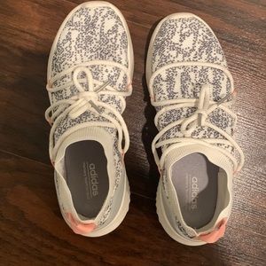 Adidas cloud foam shoes